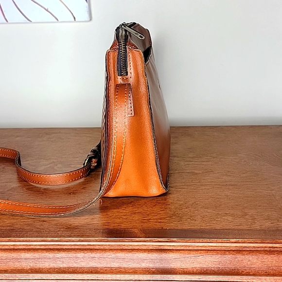 Patricia Nash Perforated Vallata Leather Crossbody Bag Sun Yellow - Picture 2 of 9